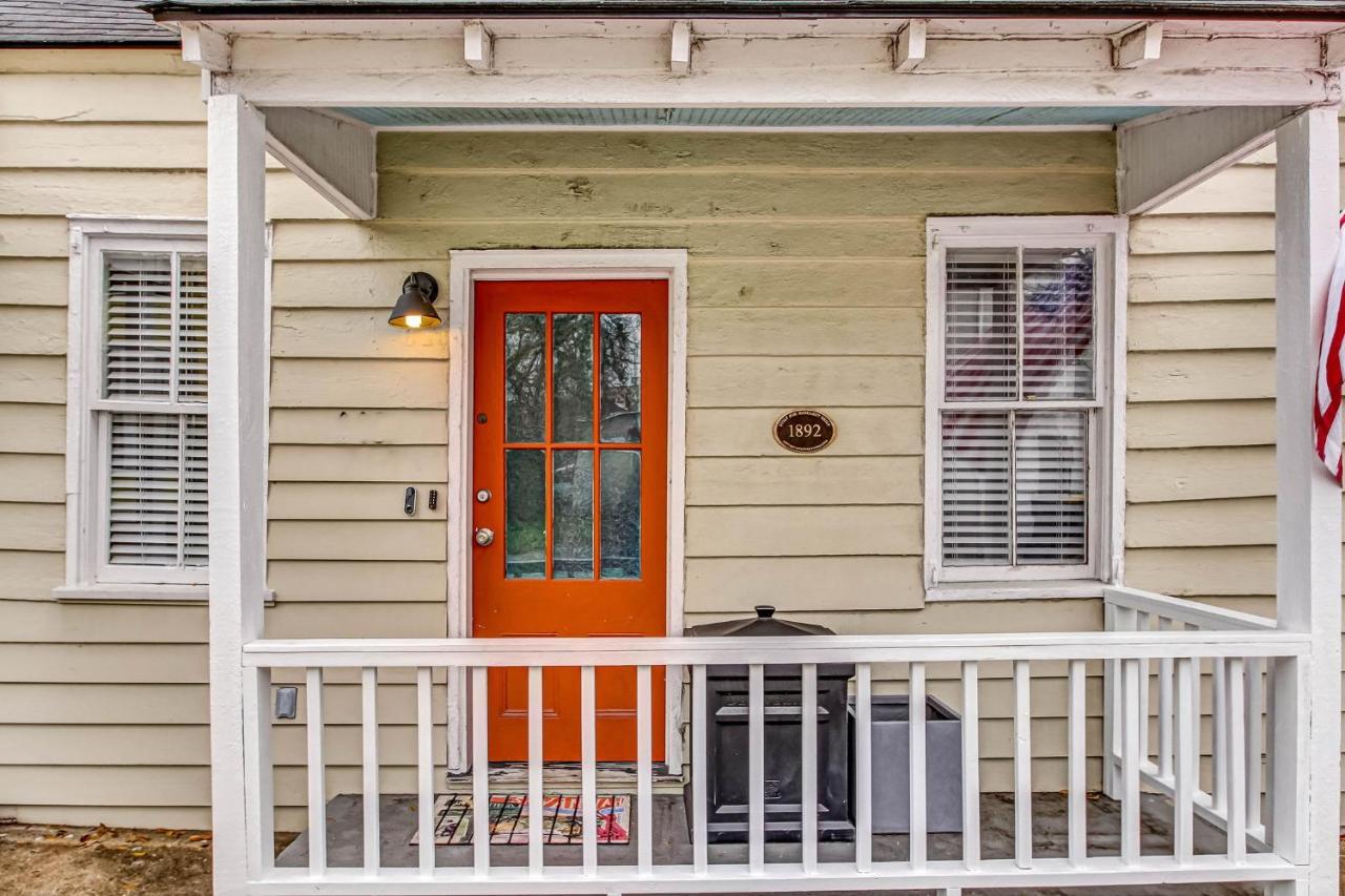 130 Y O Historic Savannah Cottage Off Forsyth Park المظهر الخارجي الصورة